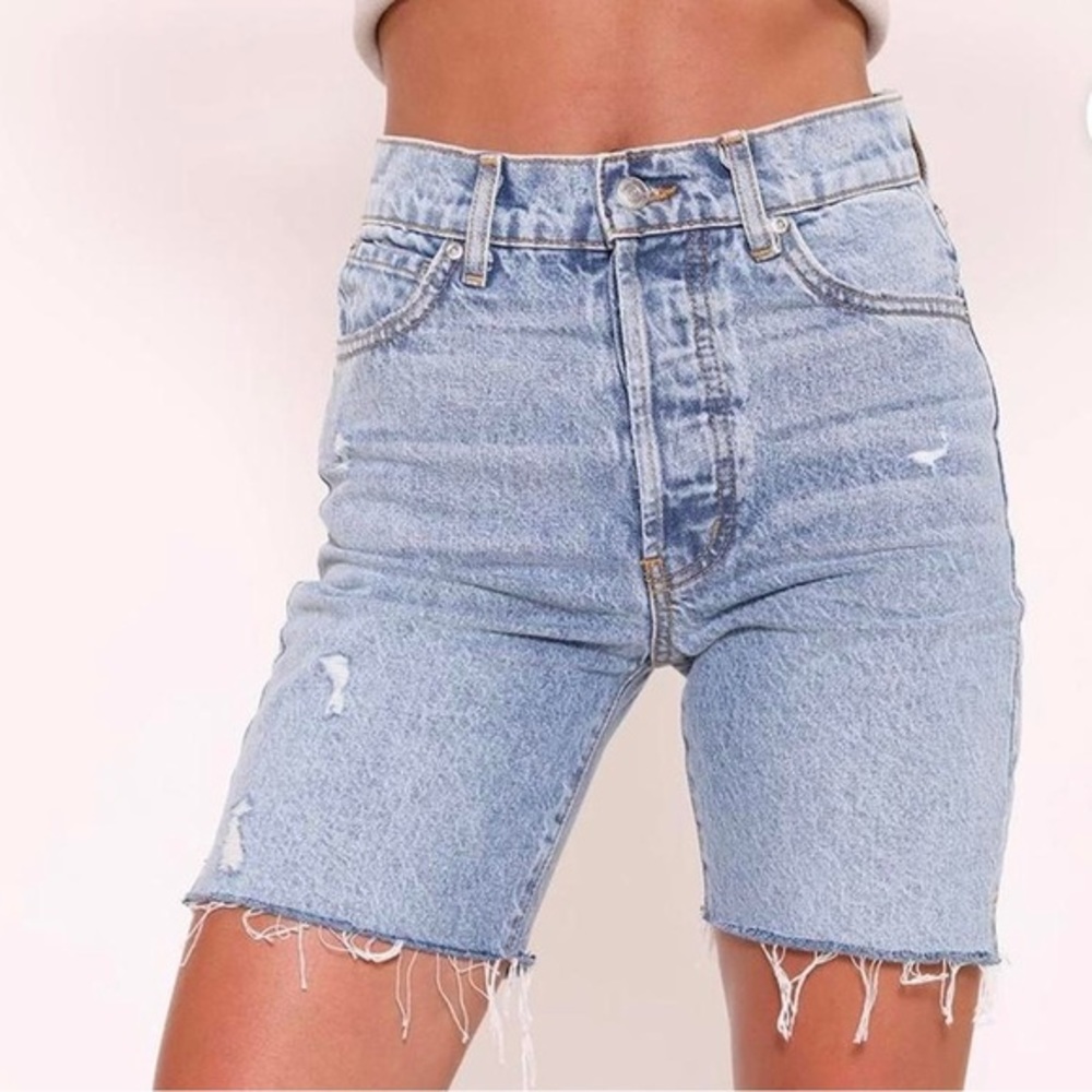 Revice 90s Cutoff Jean Shorts